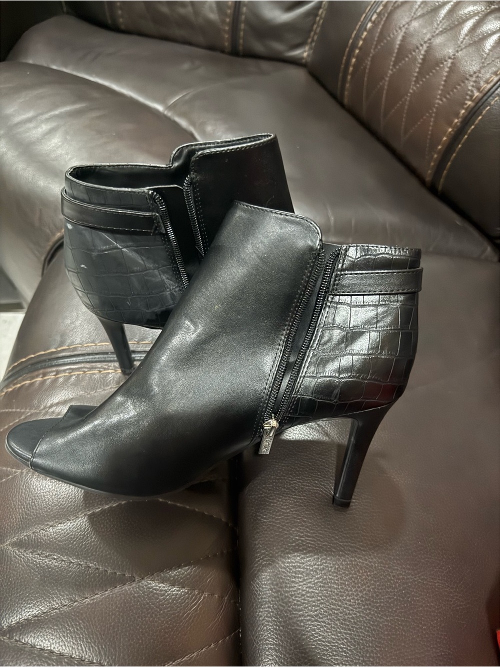 Black Women's Ankle Booties with Side Zip
